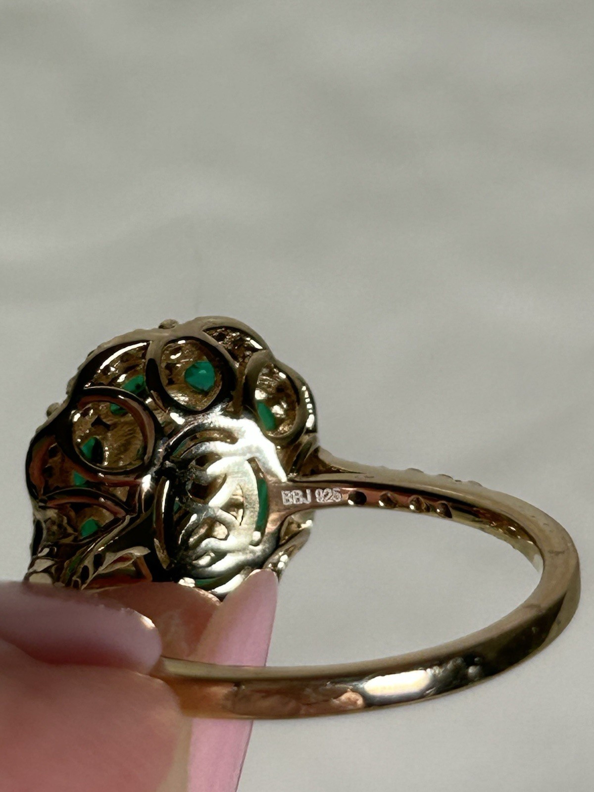 JTV Bangkok Ratnaraj Jewelers (BBJ)Scalloped Halo Emerald Simulant Ring SIze 10