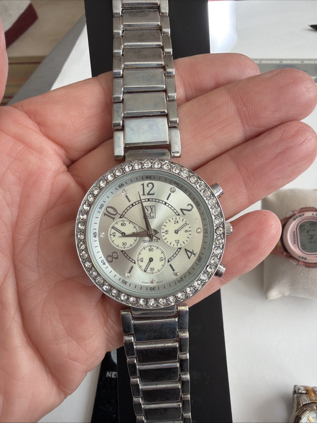 Watch Lot Mens & Womans Guess Fossil GTE NY & Co