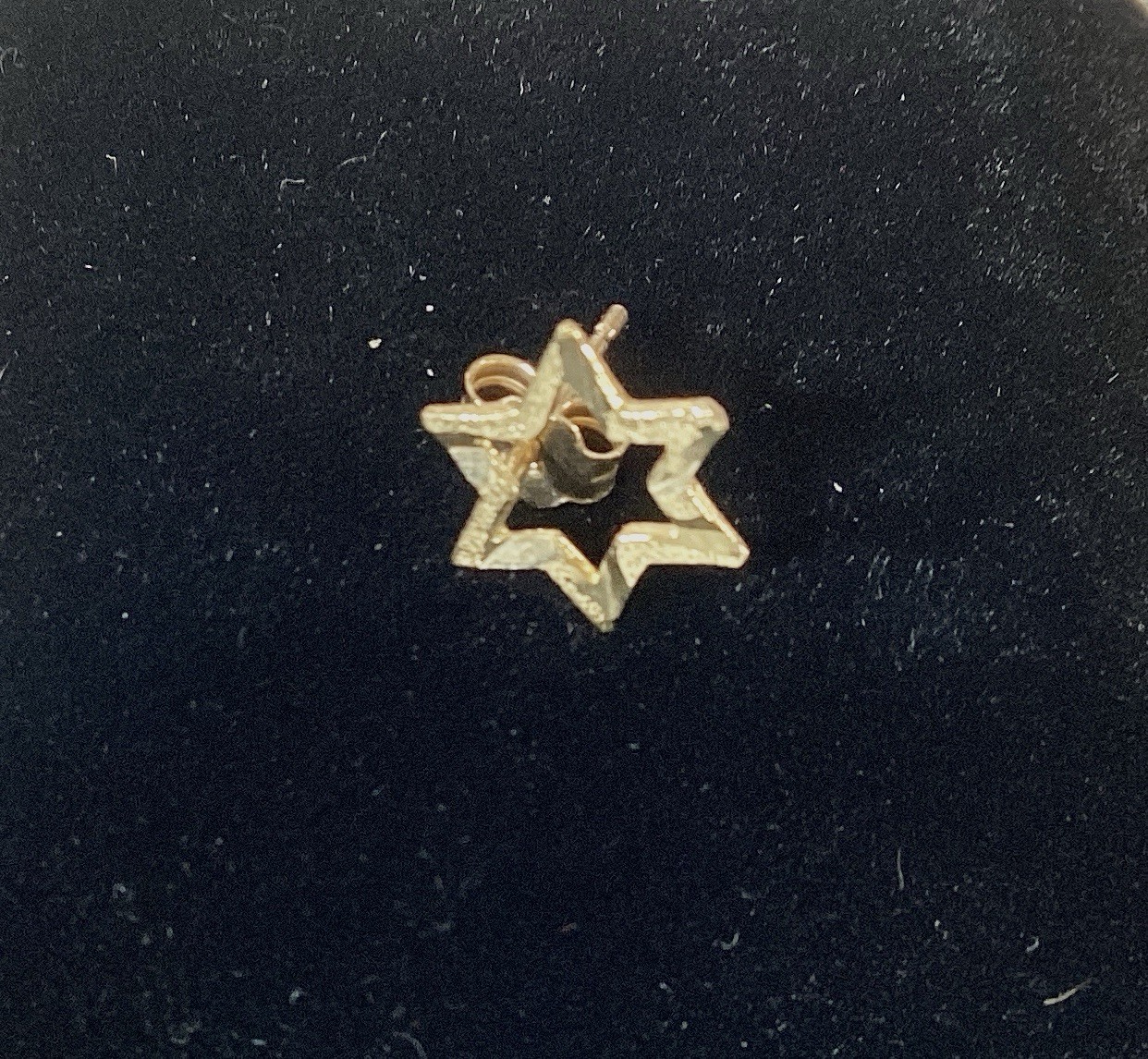 NWOT 10 KT Stamped Single Diamond Cut Star Stud For Pierced Ear Unisex
