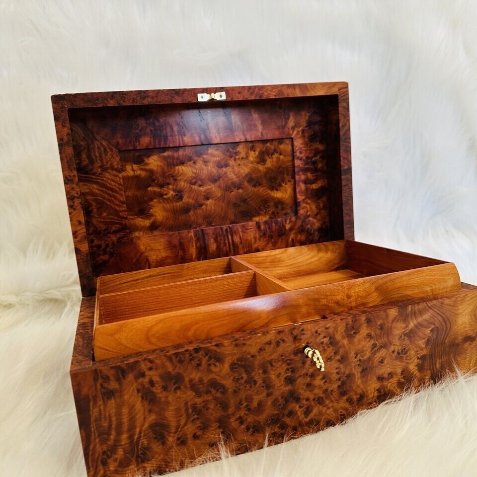 Burl lockable thuya wooden jewelry box holder with key Keepsake