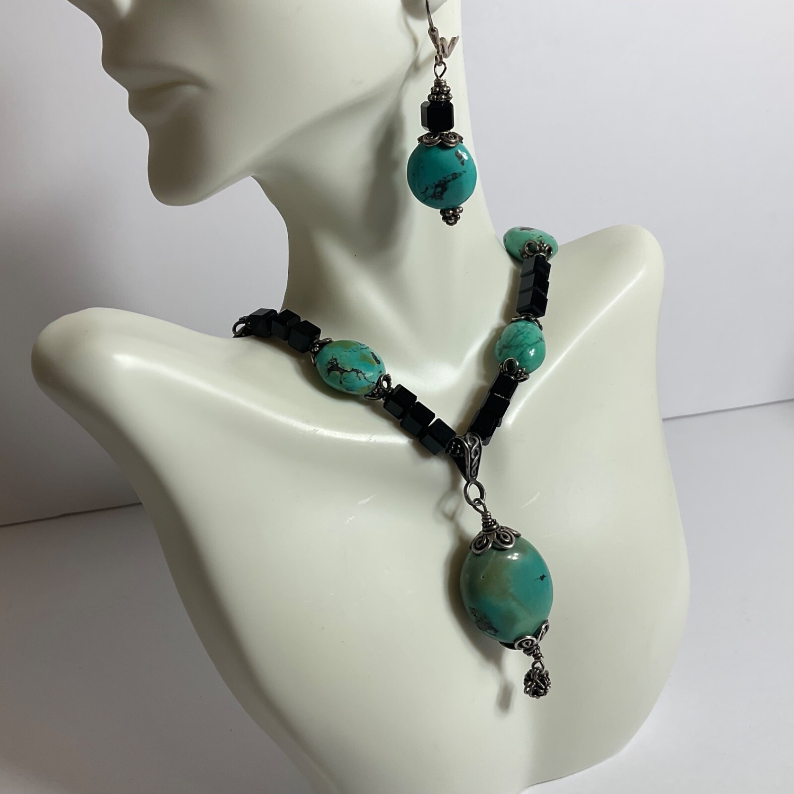 Vtg Genuine Turquoise Black Glass Beaded & Drop Pendant Necklace Earring Set 925
