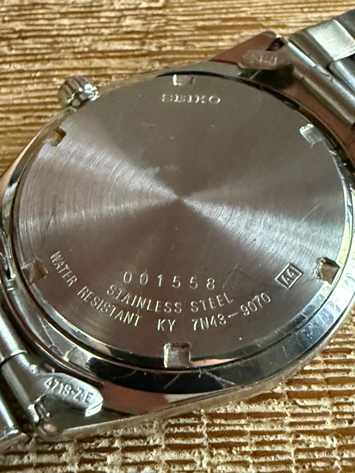 Vintage Seiko Mens Black Dial Stainless Watch completely overhauled 7N43-9070