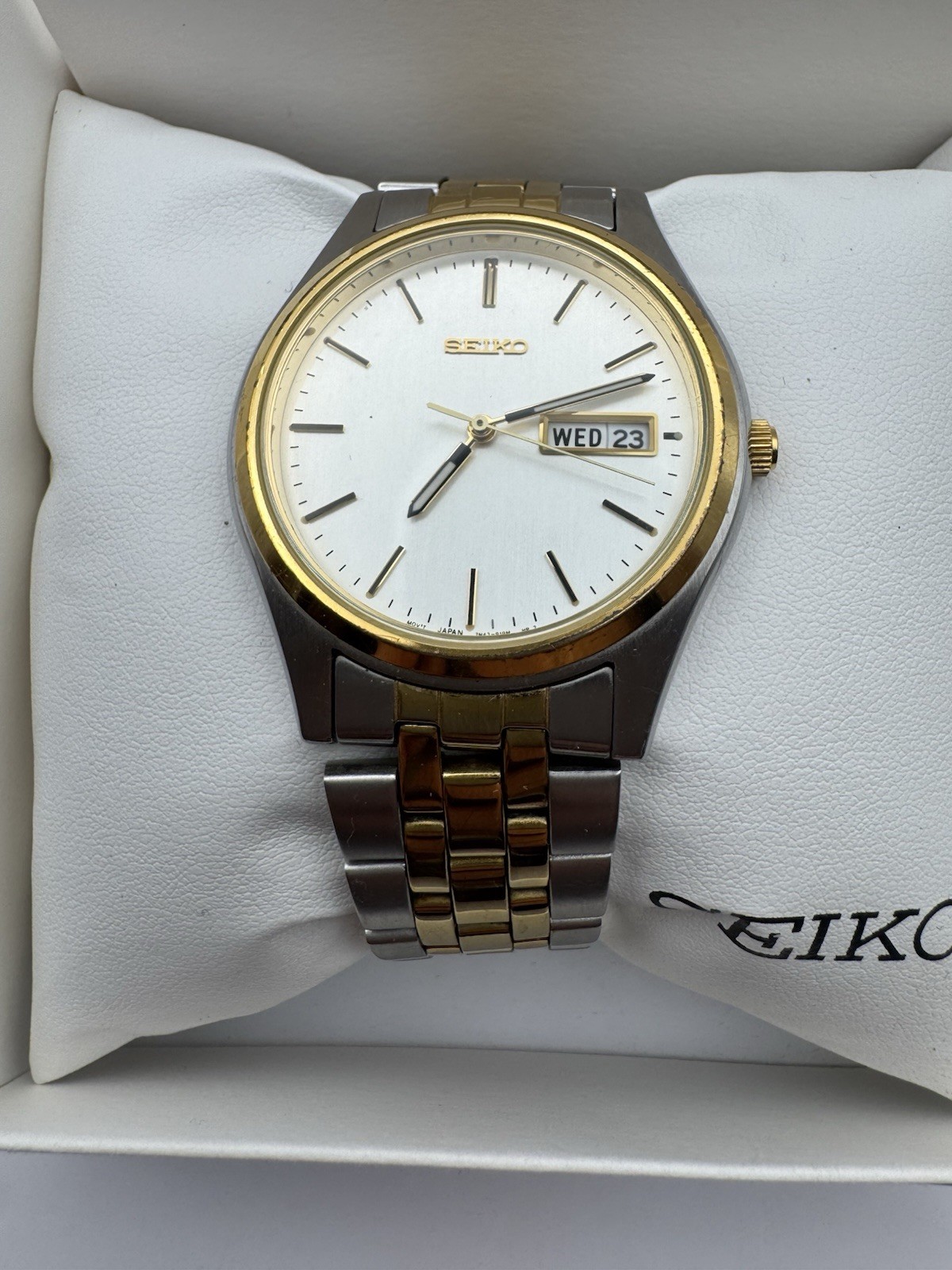 1998 Vintage Seiko Quartz Day-Date Two-Tone Men’s Watch – Seiko 7N43 Movement