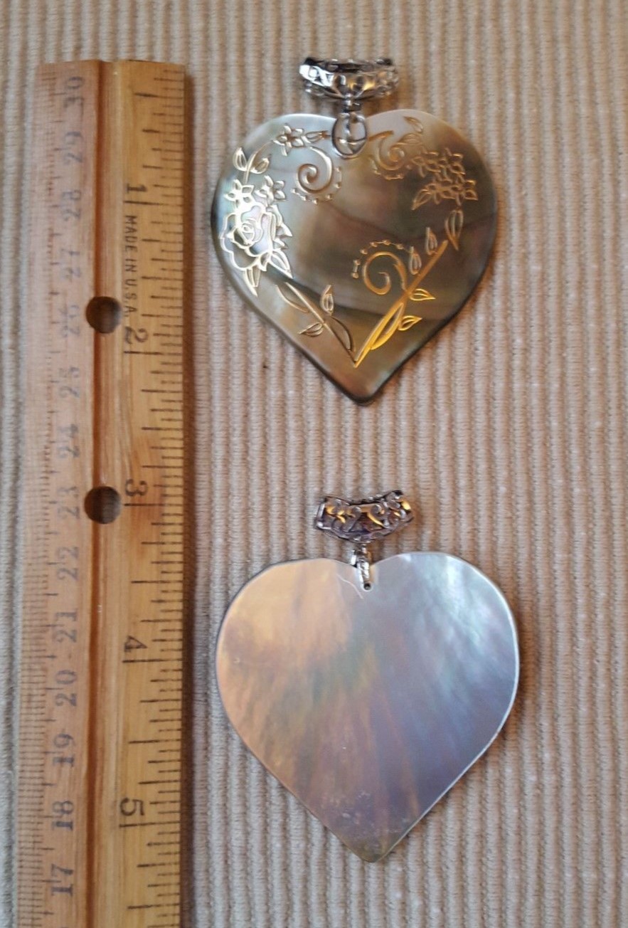 2 Shell Heart Pendants – NEW