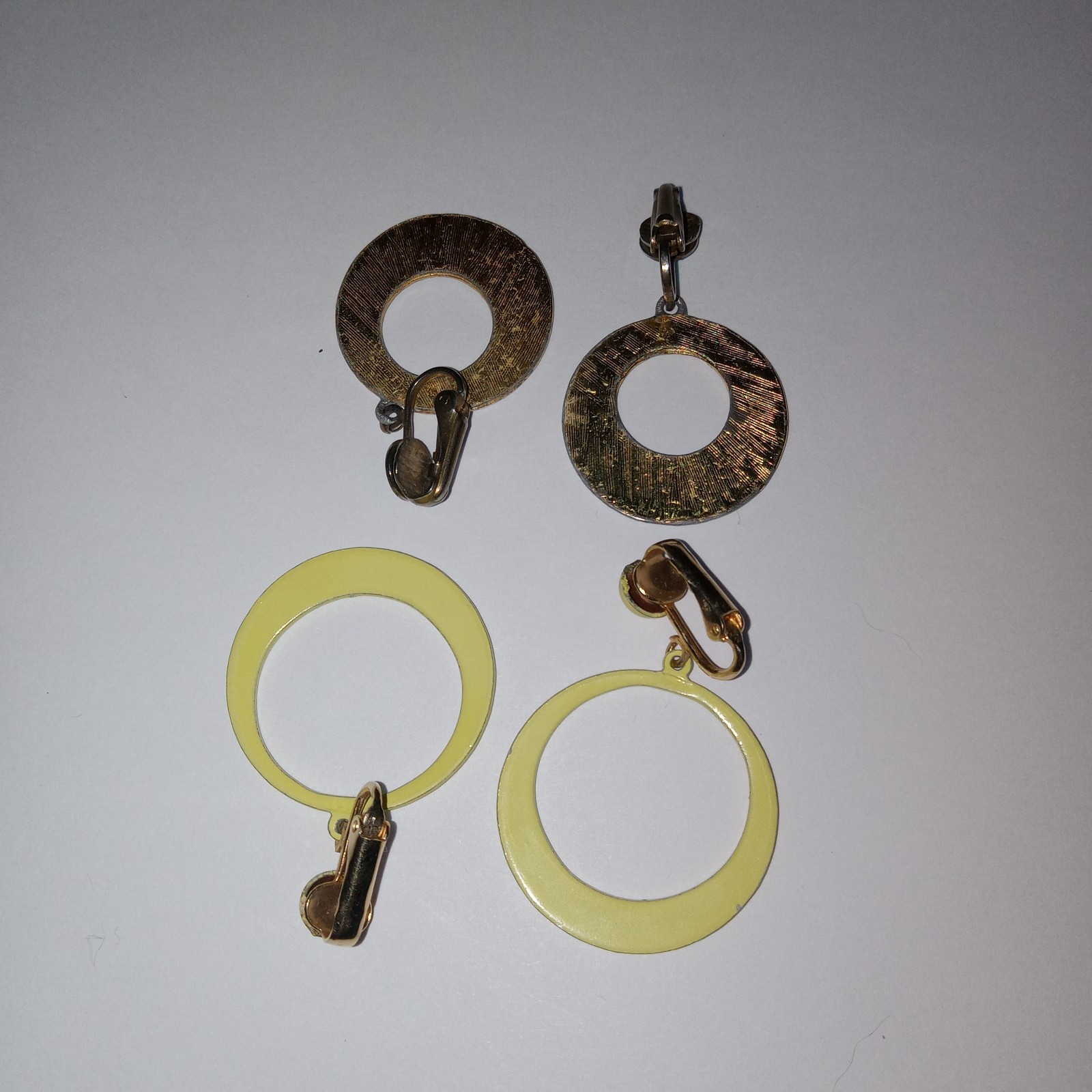 Vtg Colorful Clip on Screw Back Earrings Lot of 13 Metal and Plastic