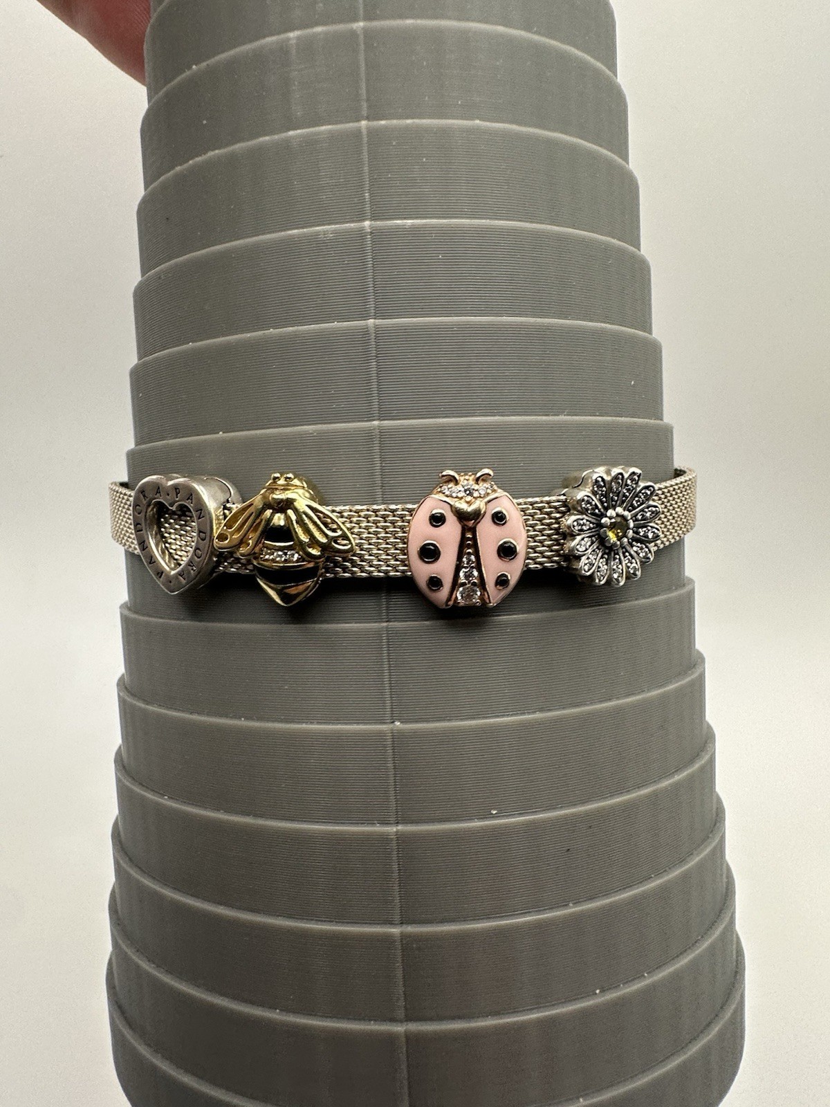 Genuine Pandora Reflections Mesh Bracelet Sterling Silver With 4 Charms 8” Long