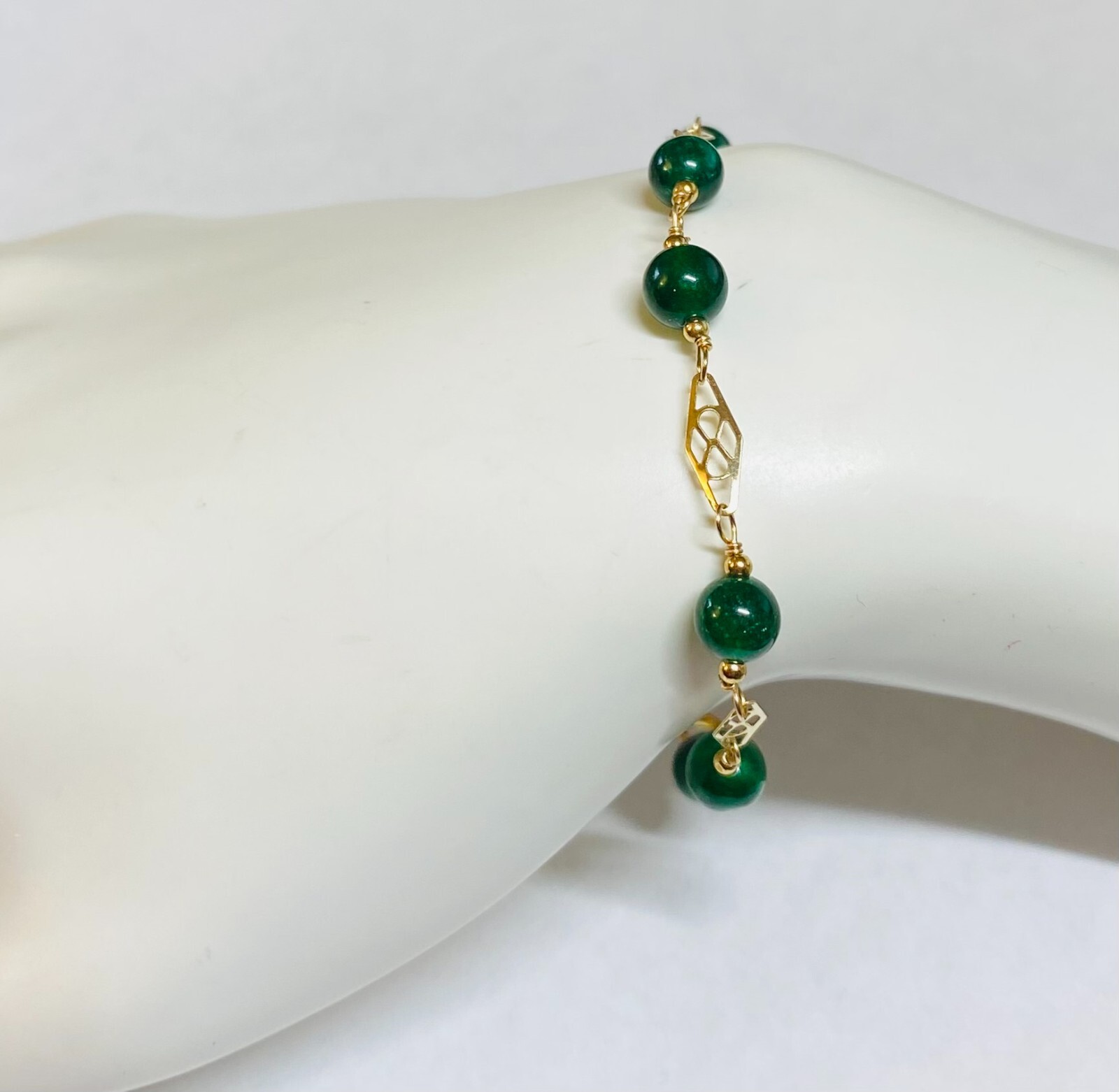 14 Karat Yellow Gold Filled Genuine 6mm Dark Green Jade 7.5″ Plaque Bracelet