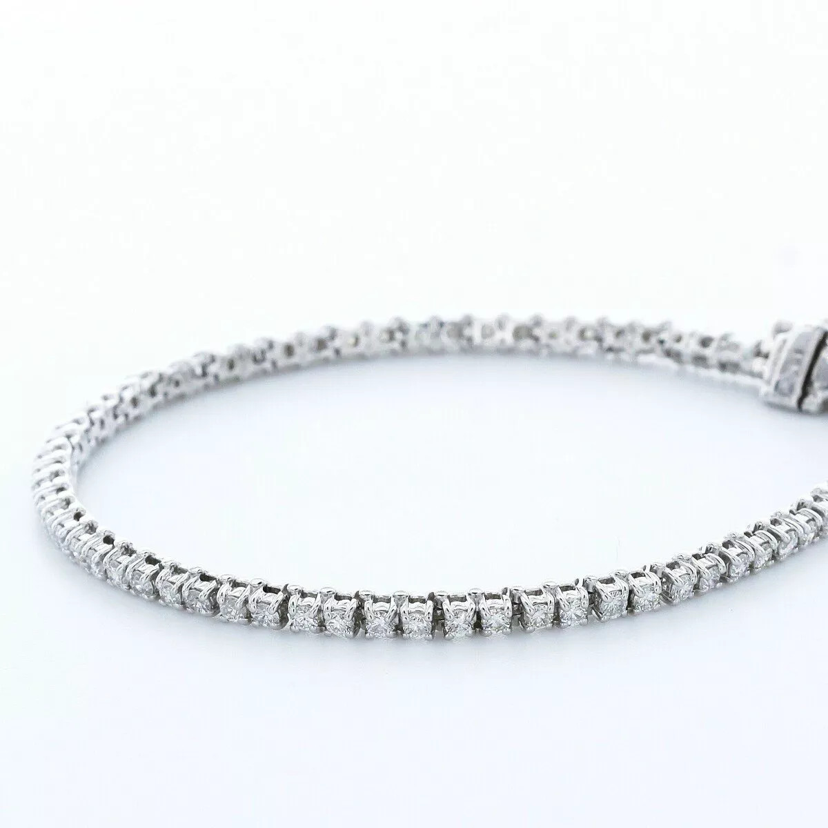 Tennis Bracelet Solid 14K Gold Classic 3.05 Carat Round Lab-Grown Diamond D VVS1