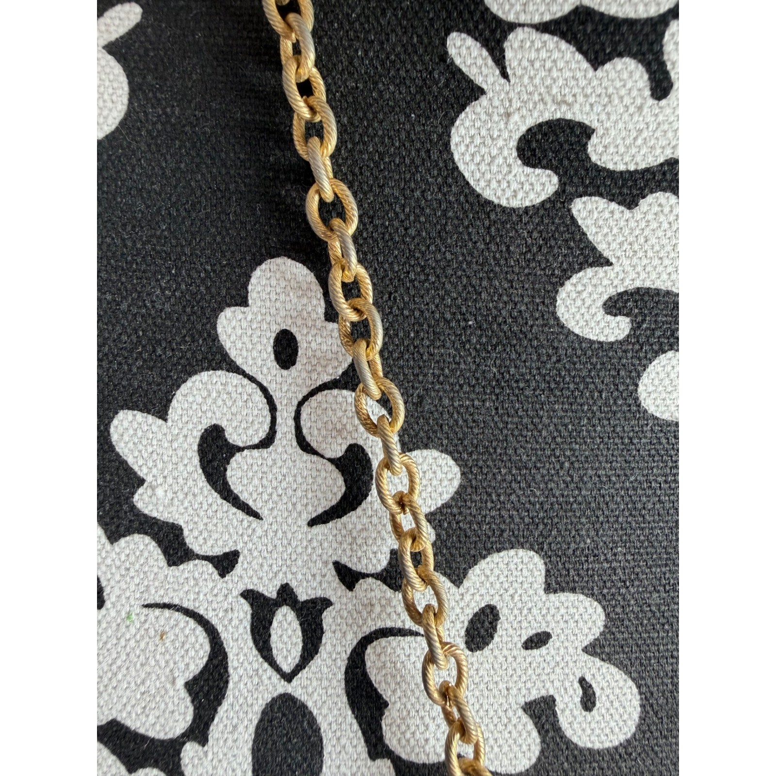 Estee Lauder Azuree Seashell Solid Perfume Pendant Necklace Gold Tone Vintage