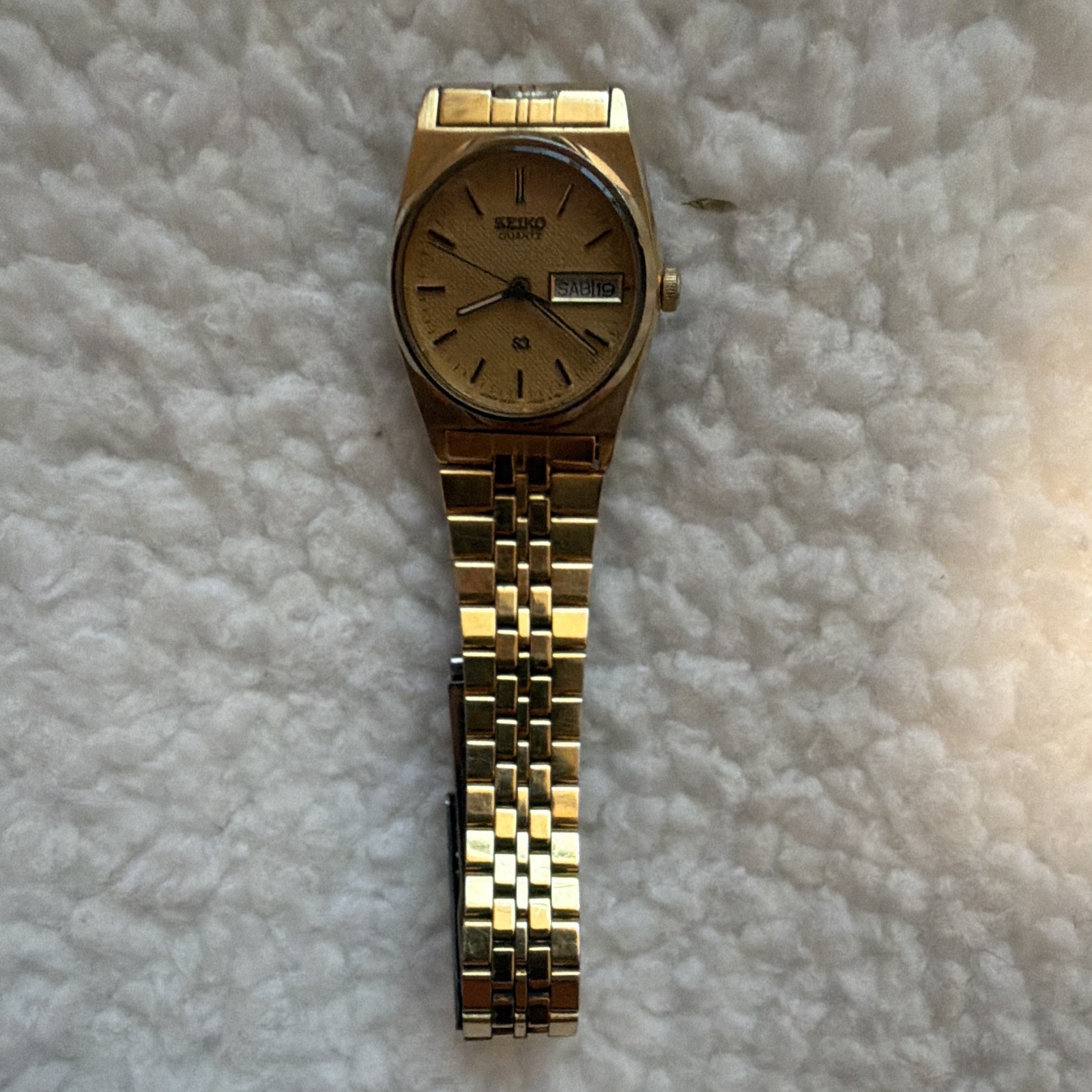 Seiko Quartz Day/Date Gold Tone 2A23-0029
