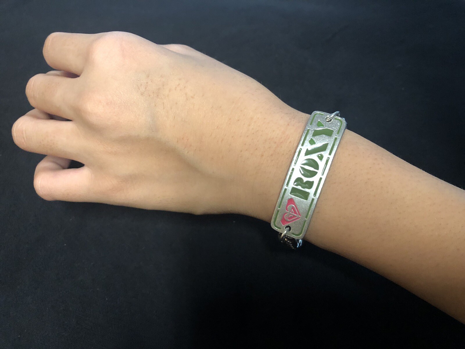 NEW ROXY BRACELET SURF Green SURFING DANCE WOMENS GIRLS BRACELET! FREE SHIP!