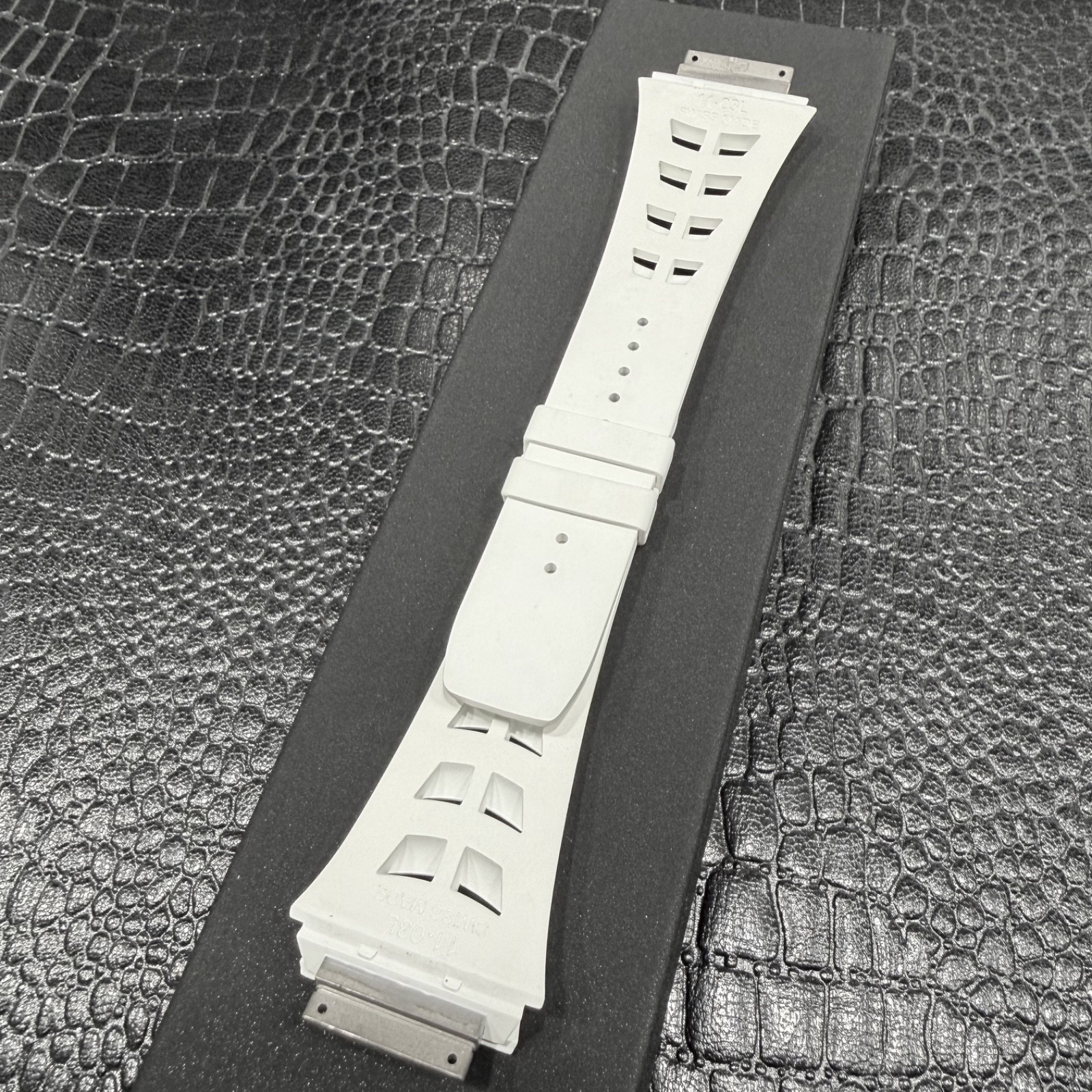 RM11-03 RICHARD MILLE WHITE RUBBER STRAP – 100% AUTHENTIC ORIGINAL & UNWORN