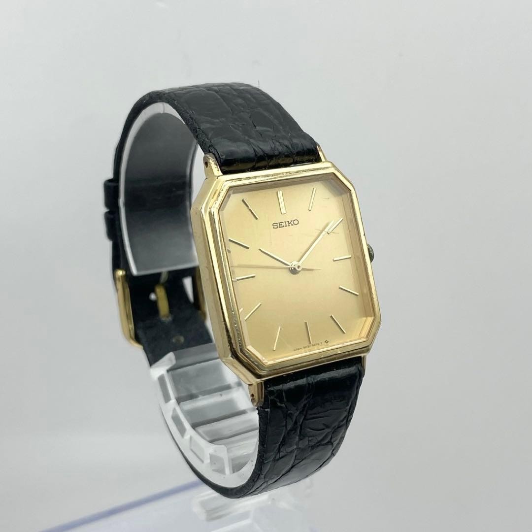 80s Vintage SEIKO Dolce 5P31-5C50 Gold Quartz Watch from japan