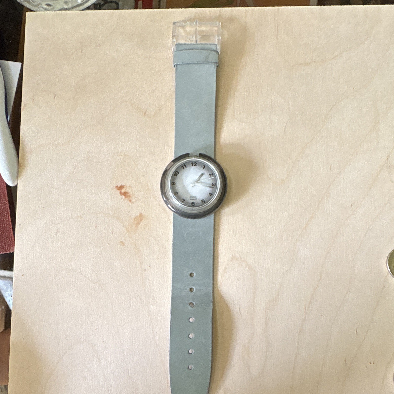 1996 Midi Pop Swatch GREY PEARL PMK116 – original box 32mm – works