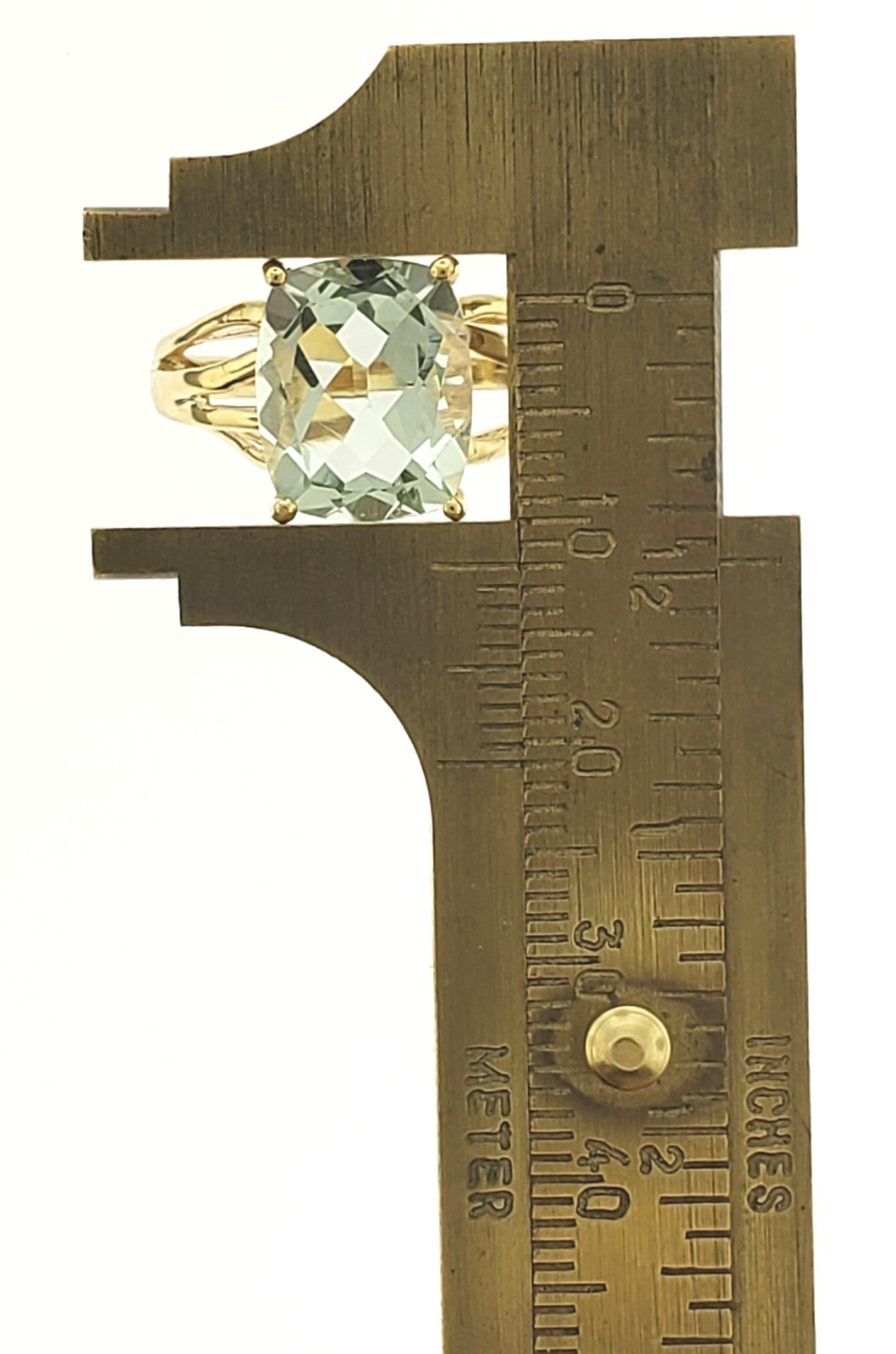 Natural 4.65 Cushion Light Blue Green Ladies Yellow Gold Ring
