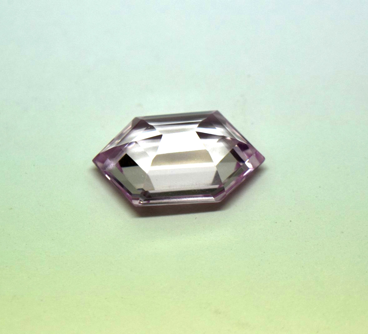 24.90 Ct Approx. Natural Light Pink Sapphire Hexagon Cut Pendant Making Gemstone