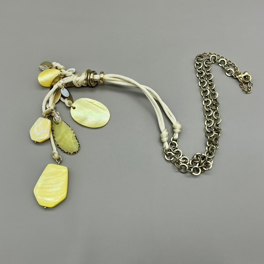 Necklace Womens Gold tone Shell Charm Mixed Media Cord Chain Jewelry 28 Inch