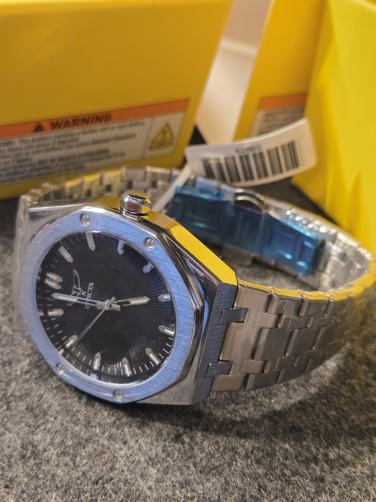 New – Specialty I by Invicta Men’s Quartz Watch – Silver, Black – (69959)