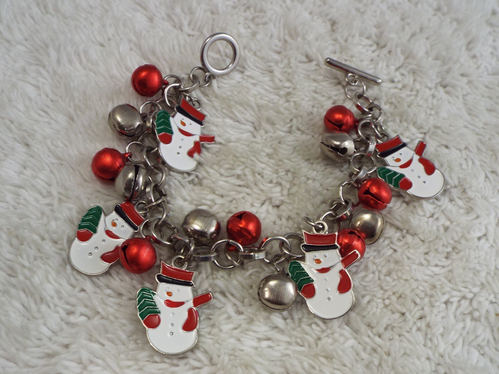 Silvertone Red Green Snowman Charm Jingling Bells Christmas Bracelet (B16)