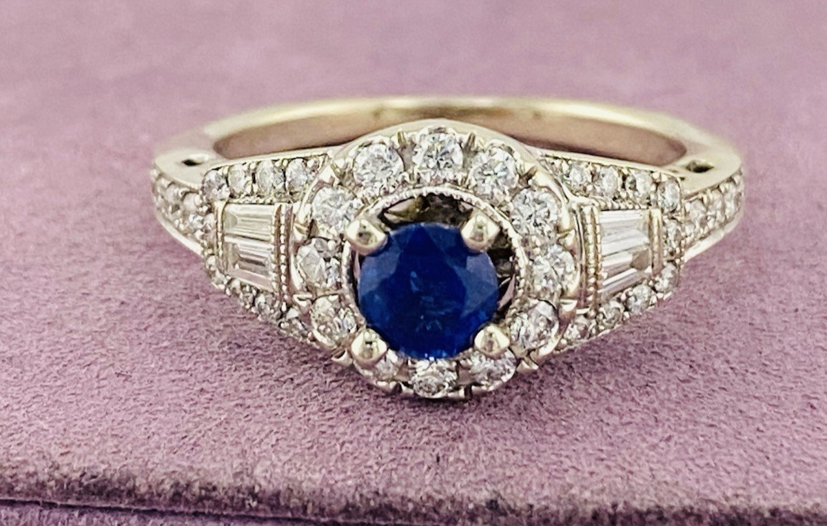 14kt White Gold Sapphire & Diamond Ring 0.70ctw– 4.90 Grams – Size 7 I-97832