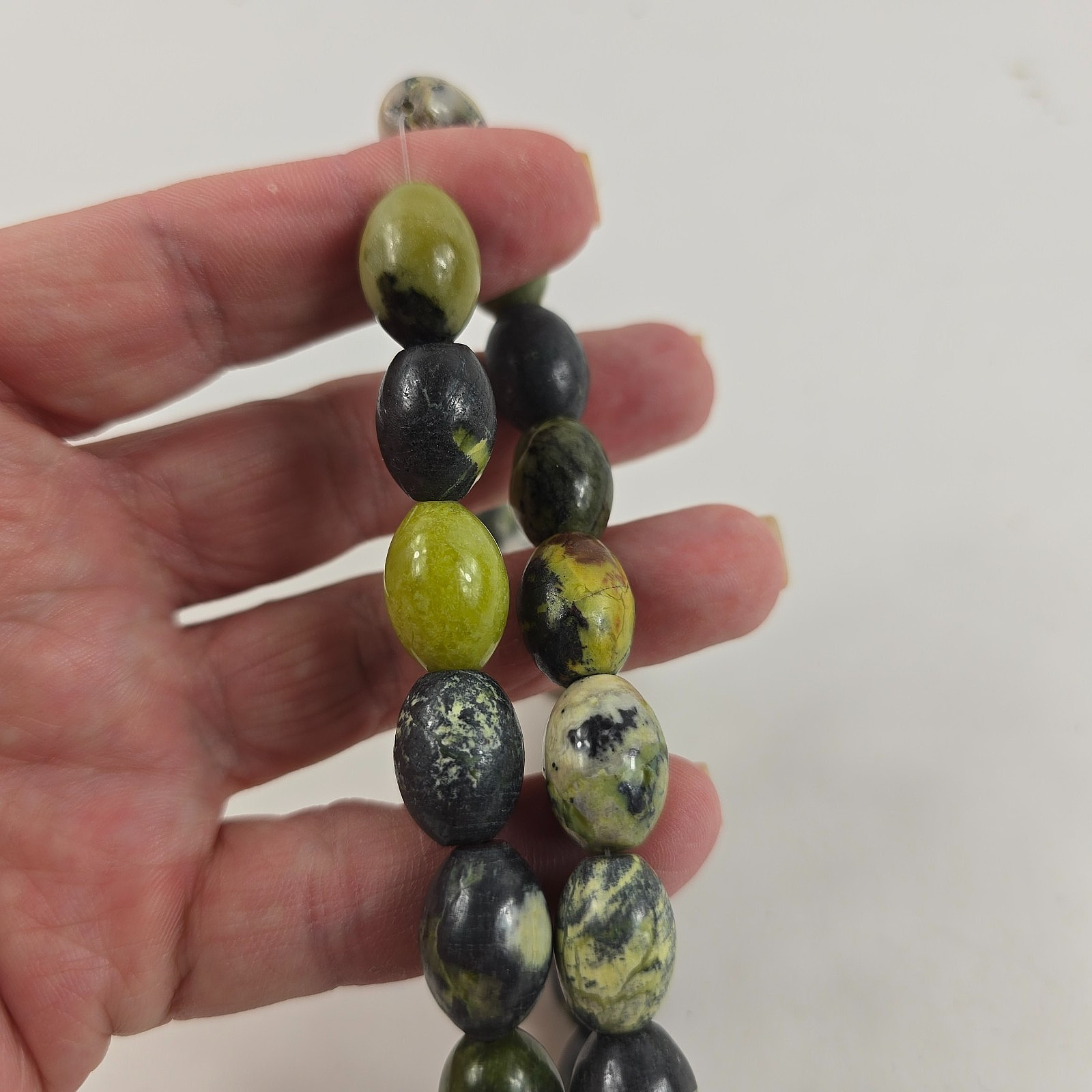 Serpentine Jade Beads Oval Green Untreated 16×12 mm, 15 Inch Strand