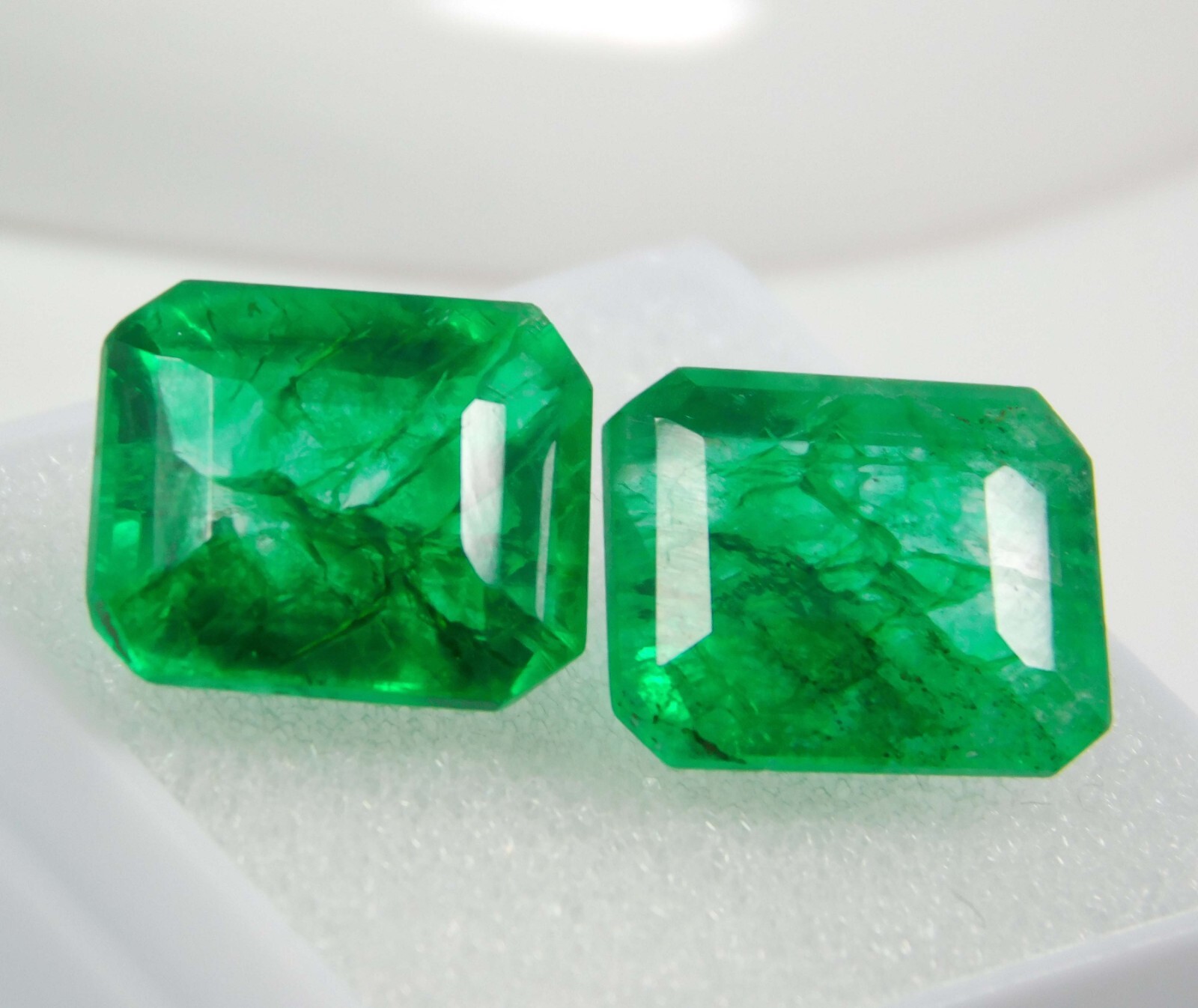 Natural Colombian Green Emerald 12.70 Ct Emerald Cut Certified Loose Gems (Pair)