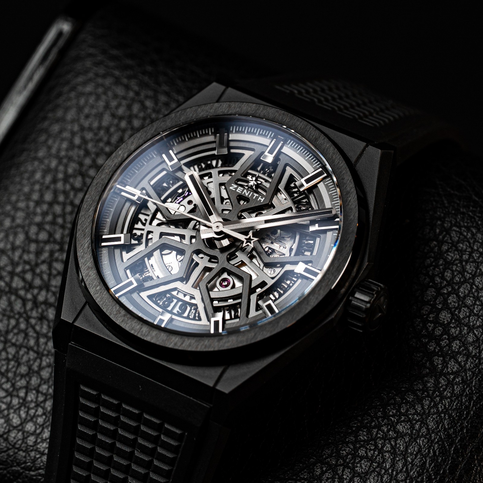 Zenith Defy Classic Black Ceramic Skeleton 49.9000.670/77.R782 – Complete