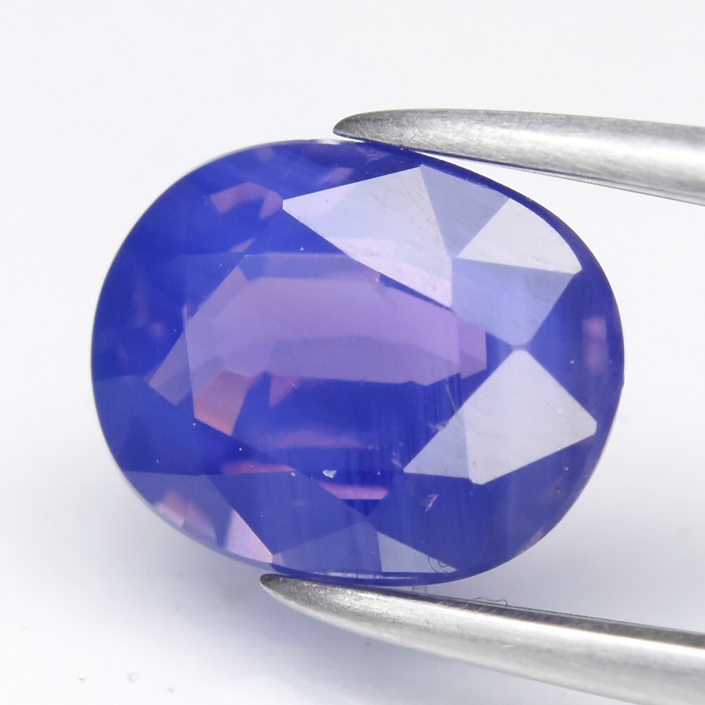 💎 1.38ct VS Oval Natural Violetish Blue Sapphire – Unheated Mozambique Gem