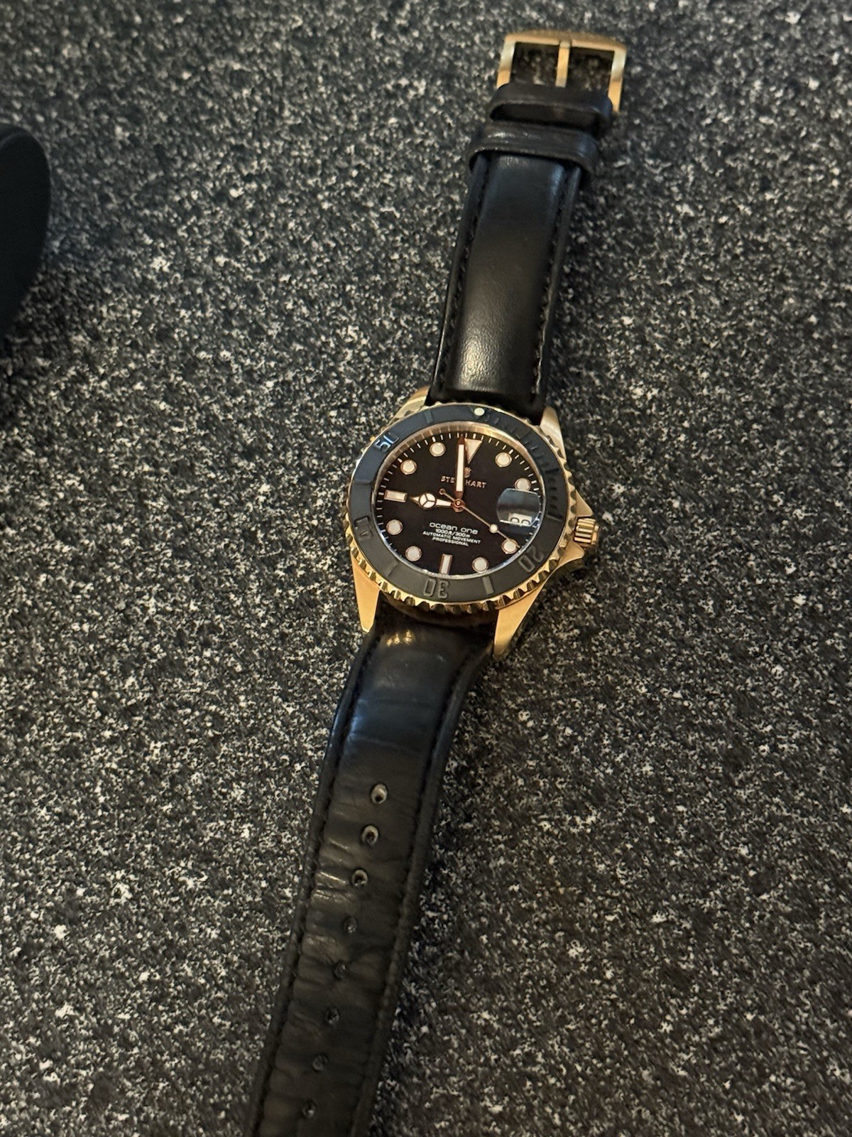 Men’s SteinHart Ocean 39 Automatic Diver Rose Gold Black Dial 39MM