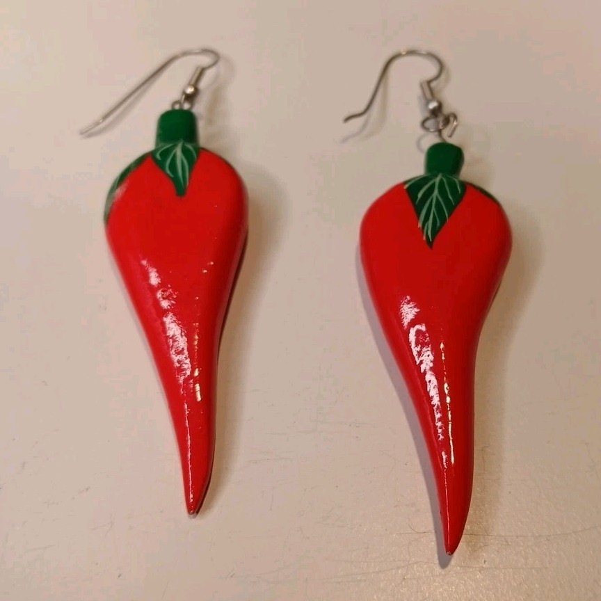 Vintage Southwestern Red and Green Art Pepper Dangle Earrings
