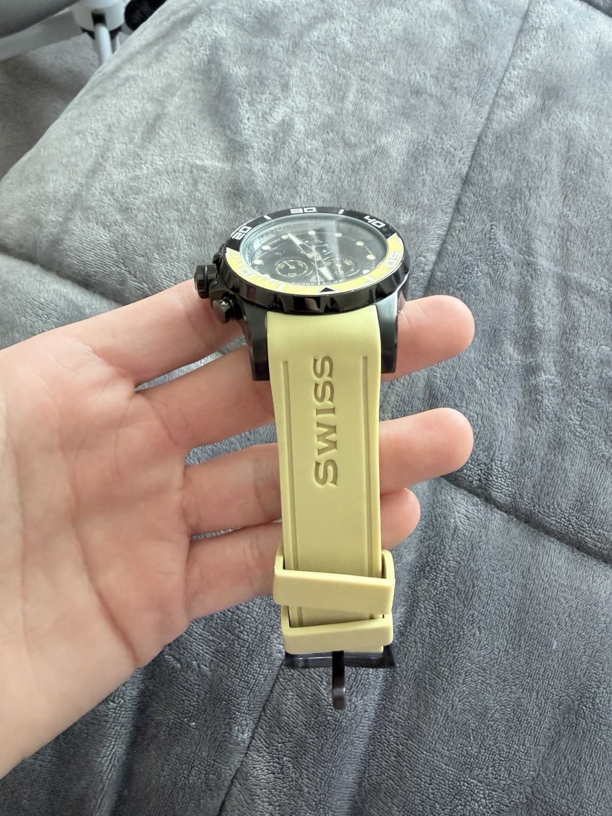 Swiss Legend Avalanche Chronograph 21368 Black Yellow Beige Swiss Quartz NOS