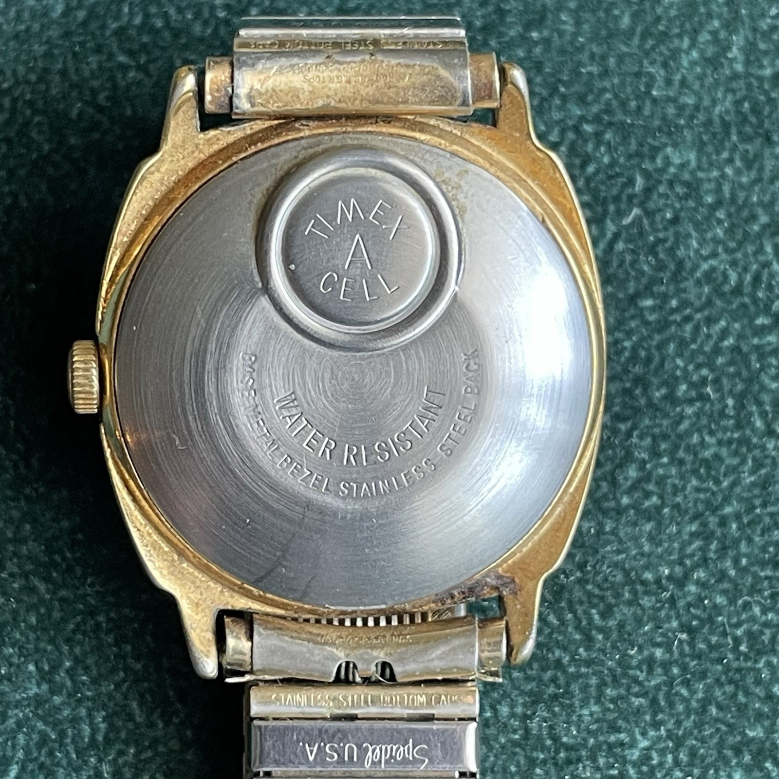 Vintage Timex Electric Dynabeat Date Watch Mens Gold Tone 34mm