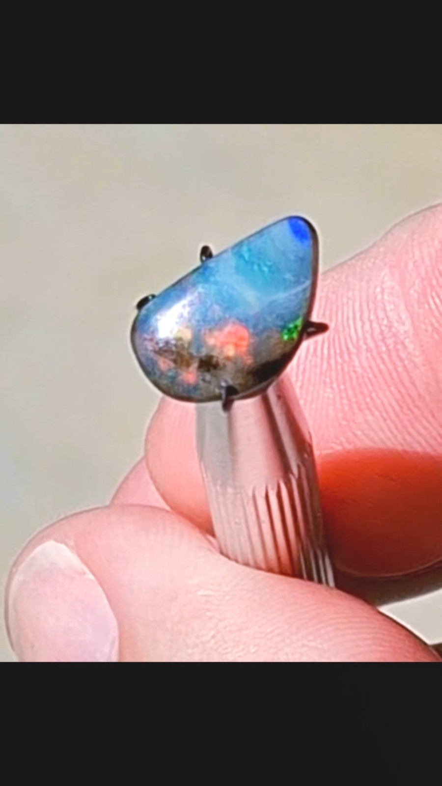 3.7ct Queensland Boulder Opal Natural Opal Gem, multicolour crystal faced.