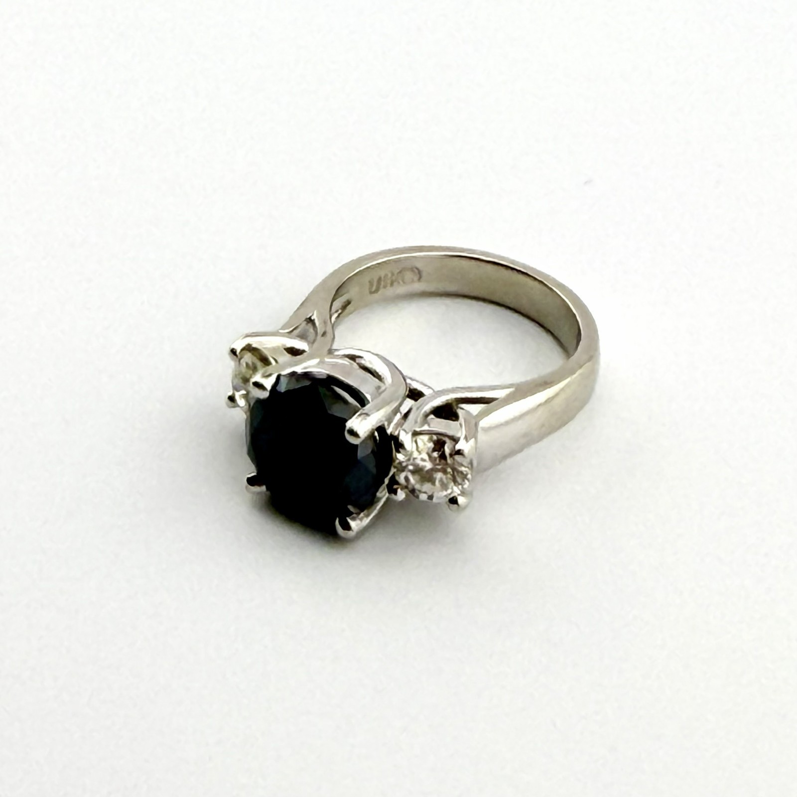3.75 CT BLACK DIAMOND ENGAGEMENT RING W/2 SIDE STONES SI2 H-I – 14KWG 7.36G SZ 6