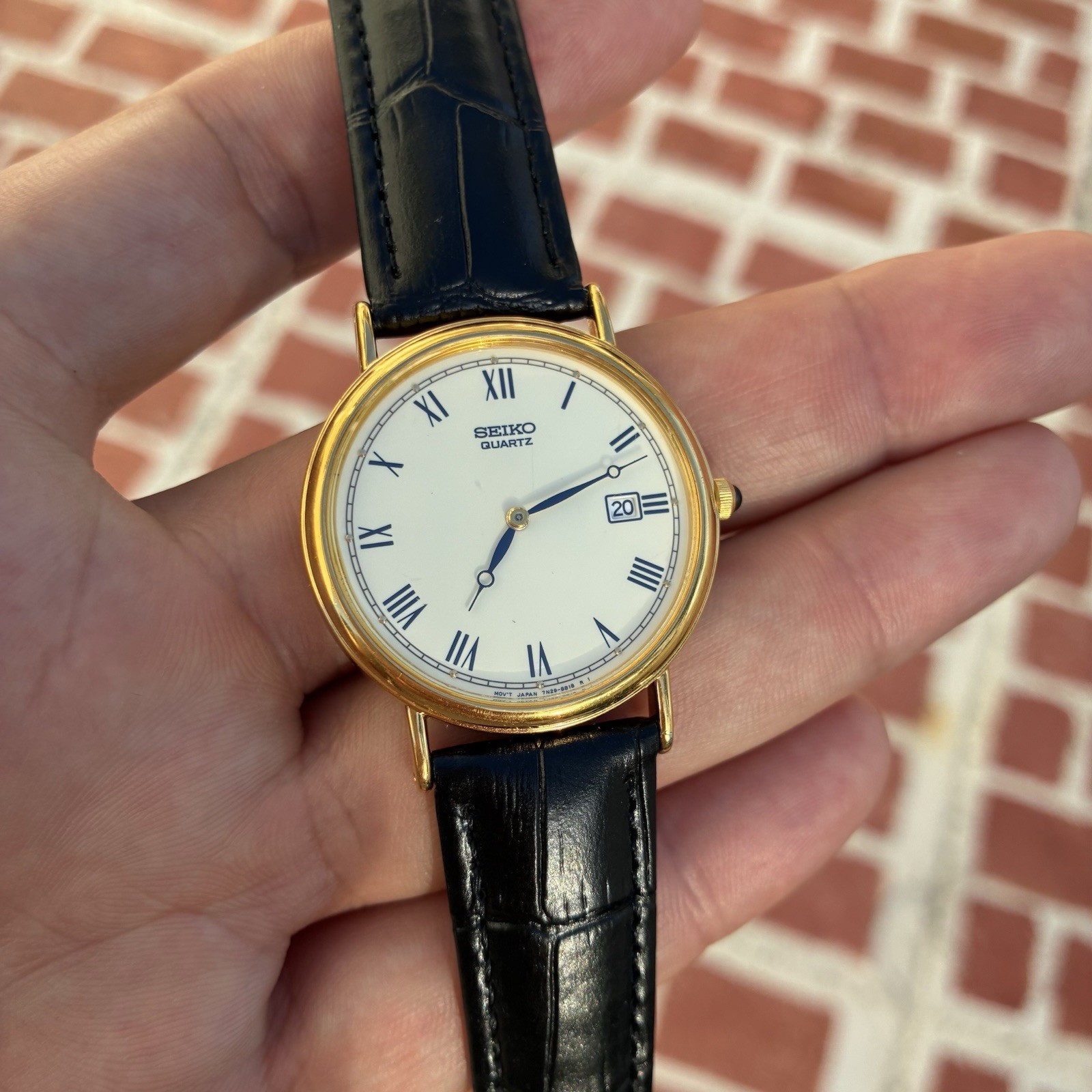 BEAUTIFUL Seiko Men’s Classic Dress Watch