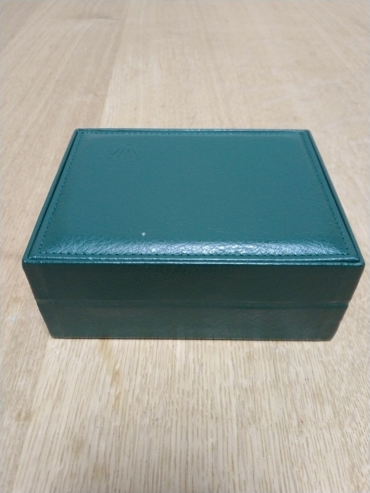 ROLEX OYSTER PERPETUAL 67180 WATCH BOX CASE 11.00.01. 100%Authentic FZ6717