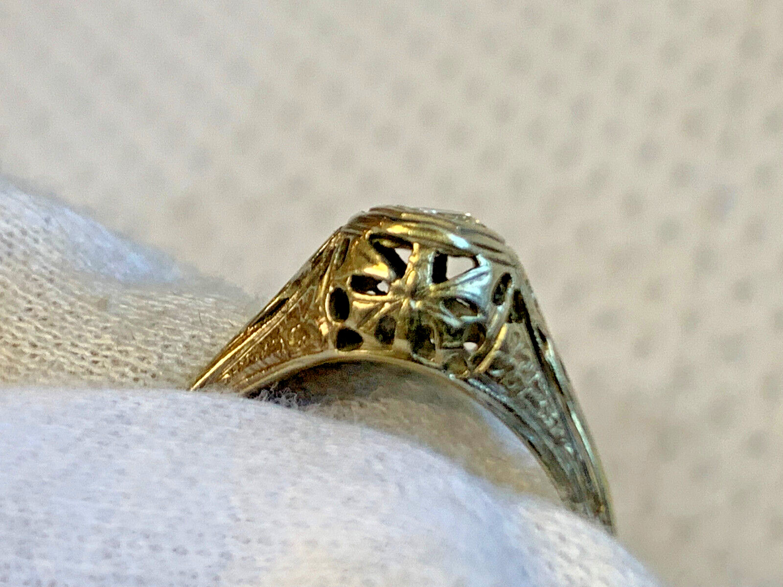Vtg 18k White Gold Ring 2.29g Fine Jewelry Size 8 Band Clear Round Stone Bezel