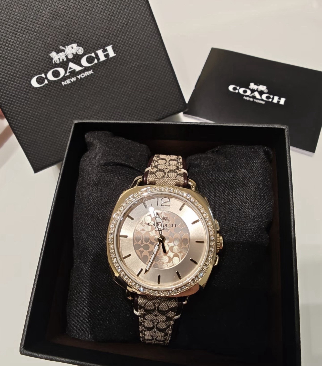 Coach Women’s Quartz Watch Gold Logo Dial 36mm Brown/Beige Leather Box