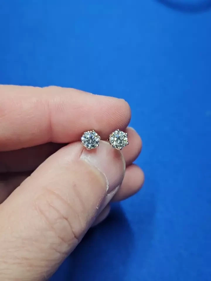 Mens Ladies Natural Moissanite Stud Earrings 1ct 925 Silver
