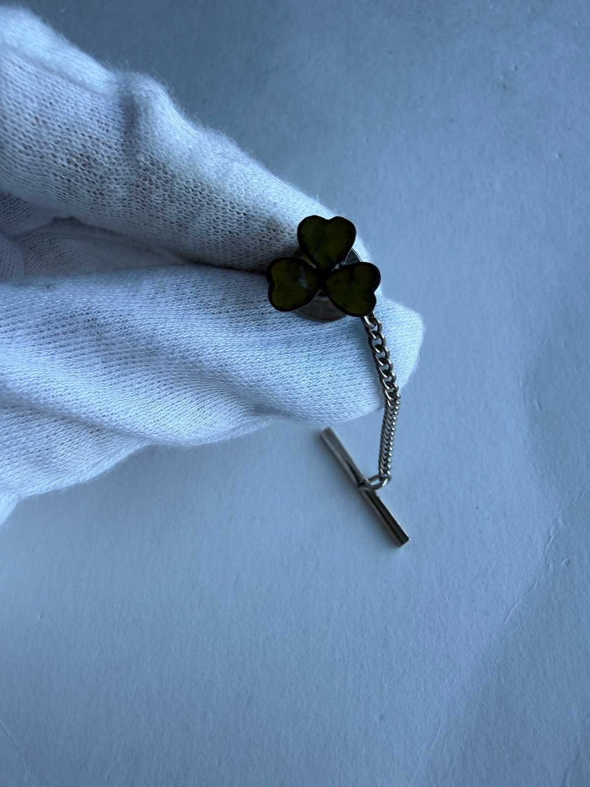 Vintage 925 Sterling Silver Green Shamrock Tie Tack Lapel Pin Silver Tone Chain