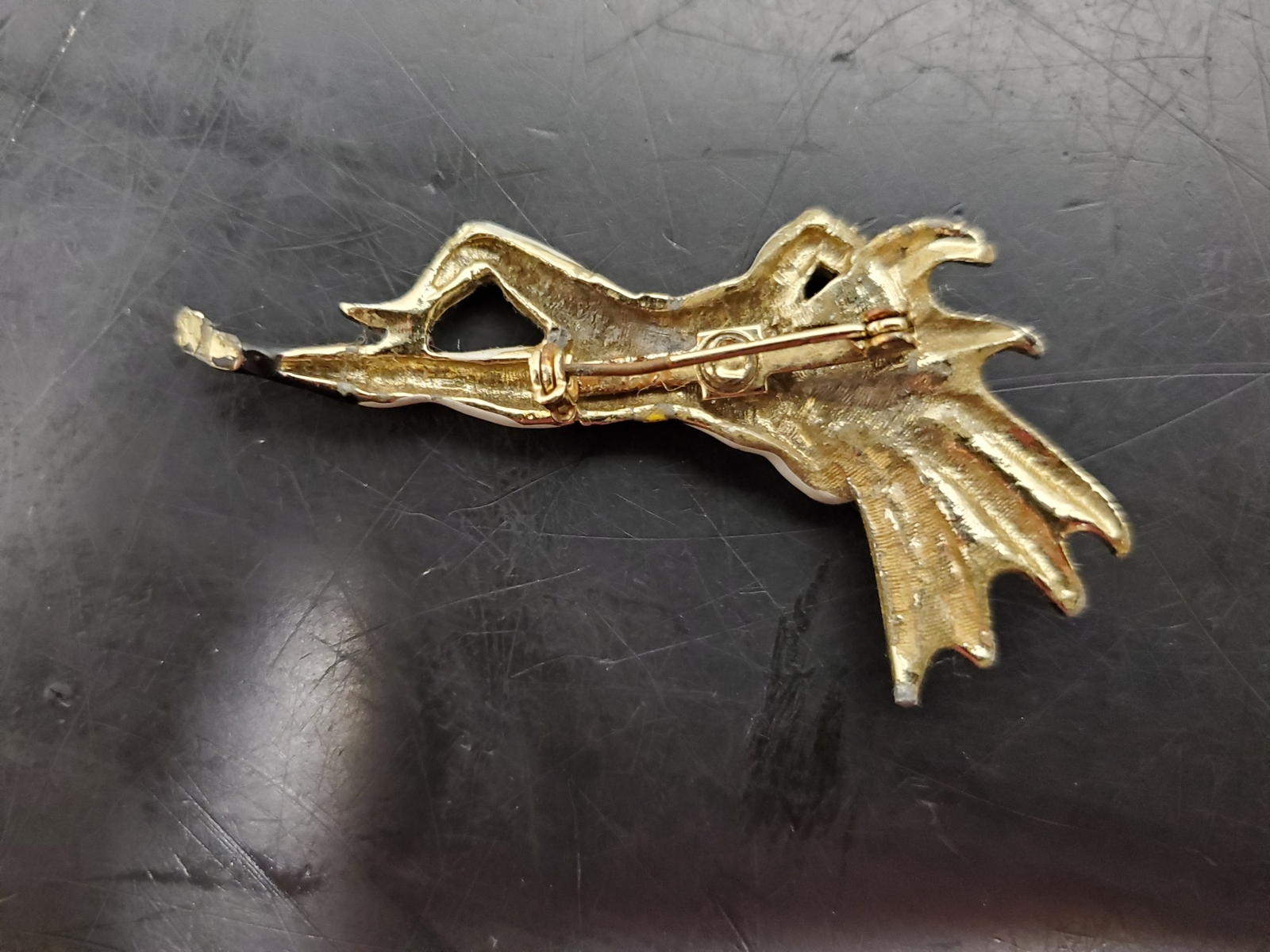 Vintage Batman Brooch Pin Enamel DC Comics Very Rare Black Gray Yellow 1966 Nice