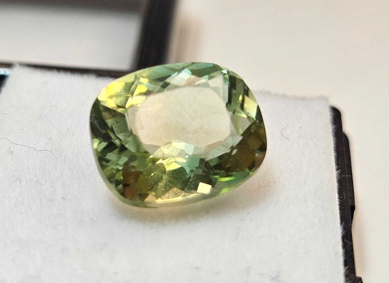 Tourmaline Cushion Cut Bi-Colour 6 Ct Natural Loose Gemstone For Ring Making