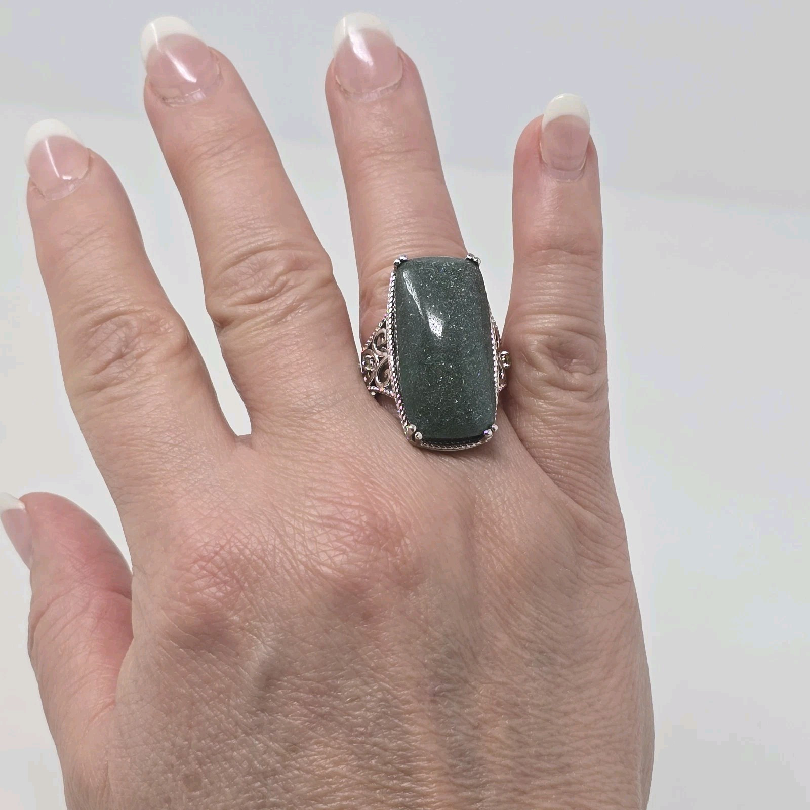 Karis STS Green Goldstone Statement Ring Sz 7 NWOT