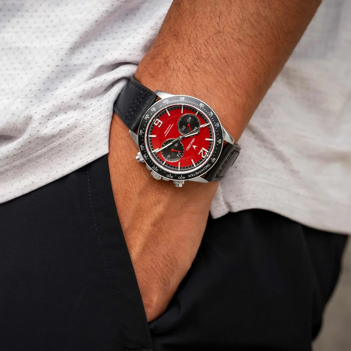 BRAND NEW VINCERO Apex Limited Edition Red Infrared Seiko VK64 Hybrid