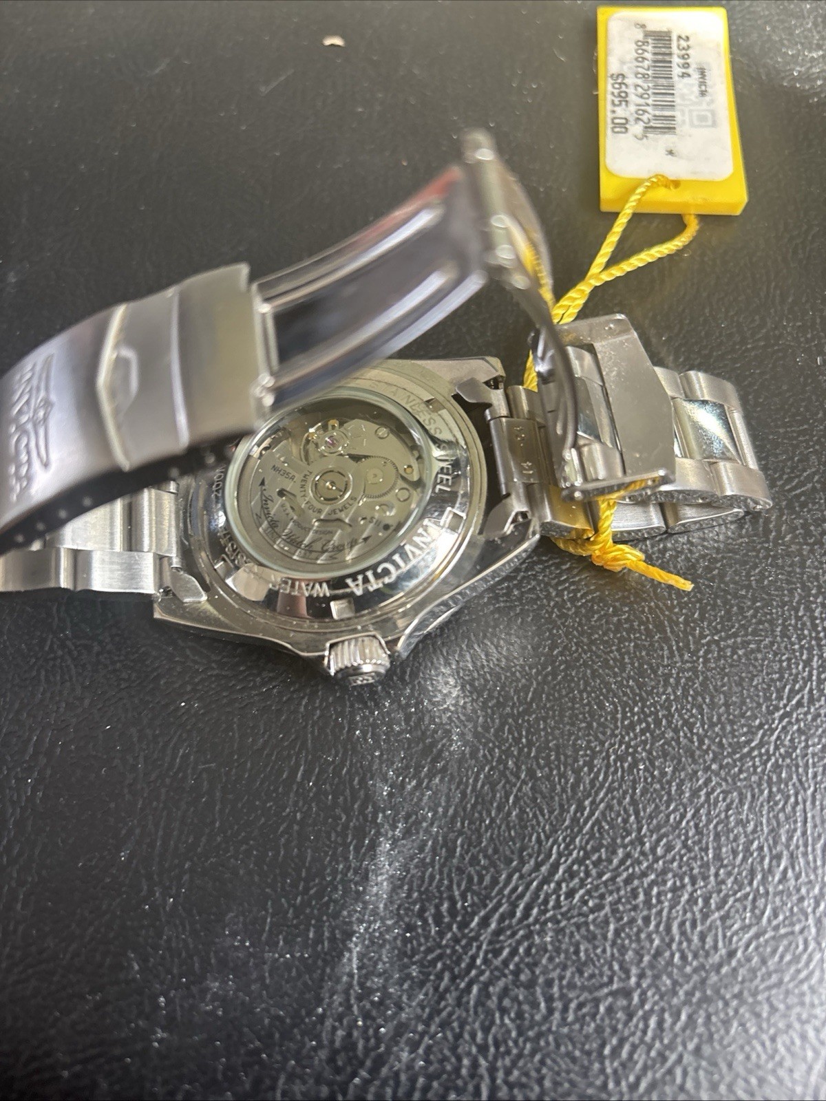 Invicta Pro Diver Blue Men’s Watch Day/Date Rotating Bezel-Splash Proof – 29179