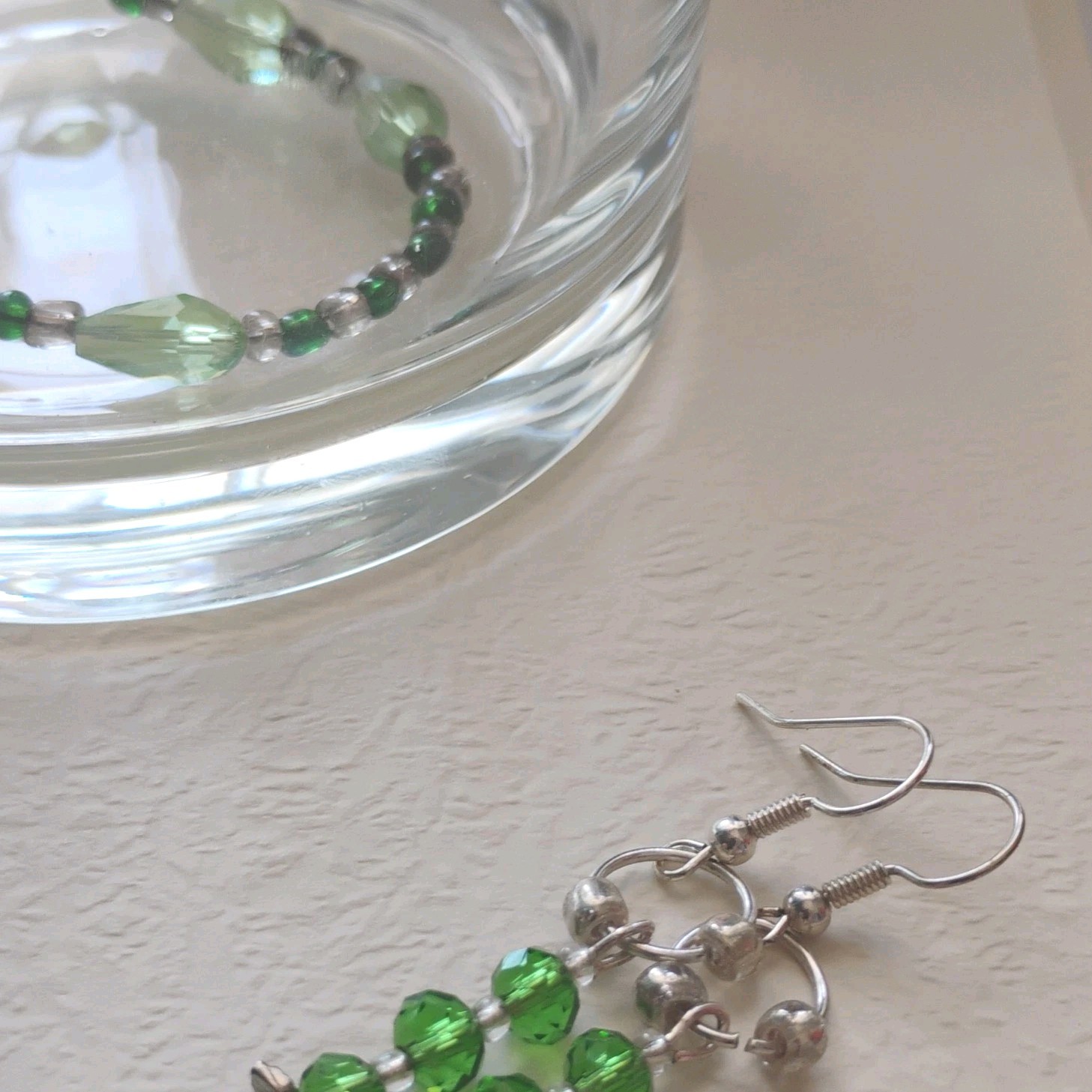All Elegant Crystals necklace earrings Green briolette Glass Silver metal