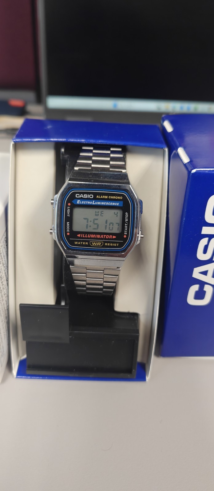 Casio A-168WA-1 Men’s Digital Watch Stainless Steel Band Alarm Stopwatch New