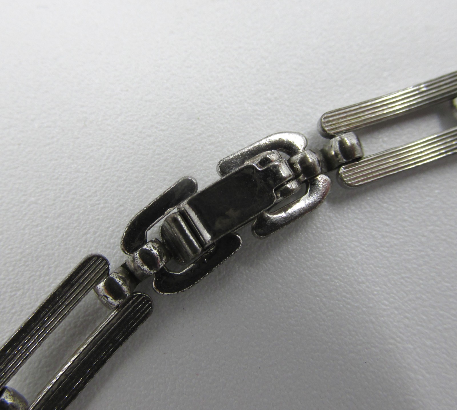 Classic Paperclip Chain Link 18″ Necklace Polished Silver Tone Vintage
