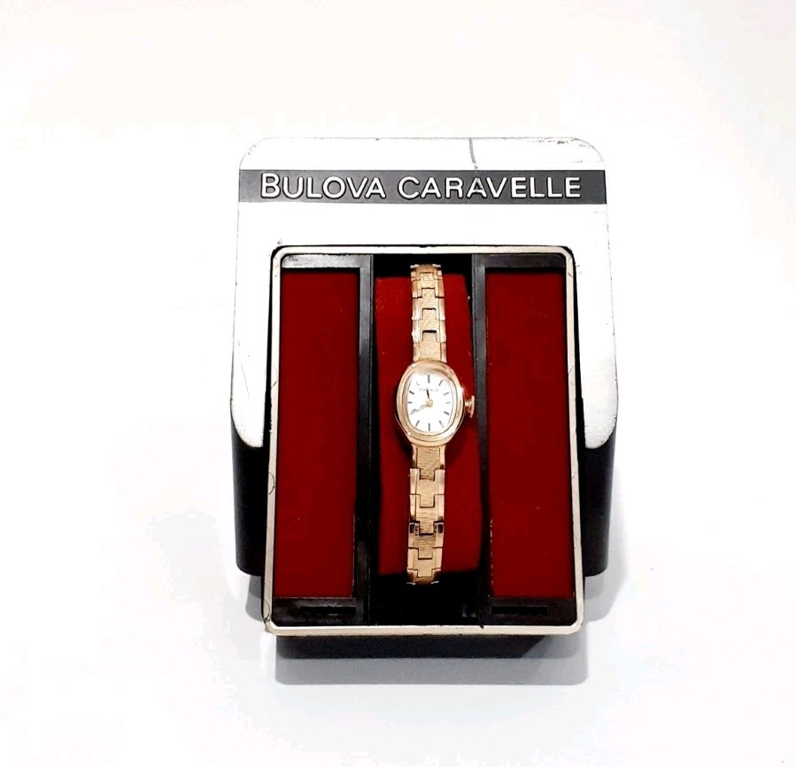 Vintage Bulova Caravelle Gold Tone Ladies Watch Rare SEE DESCRIPTION