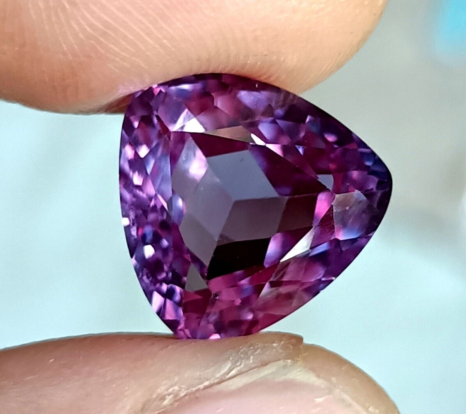 Trillion Cut NATURAL Ceylon Bi-Color Sapphire Loose GEMSTONE 11.23 Ct Certified